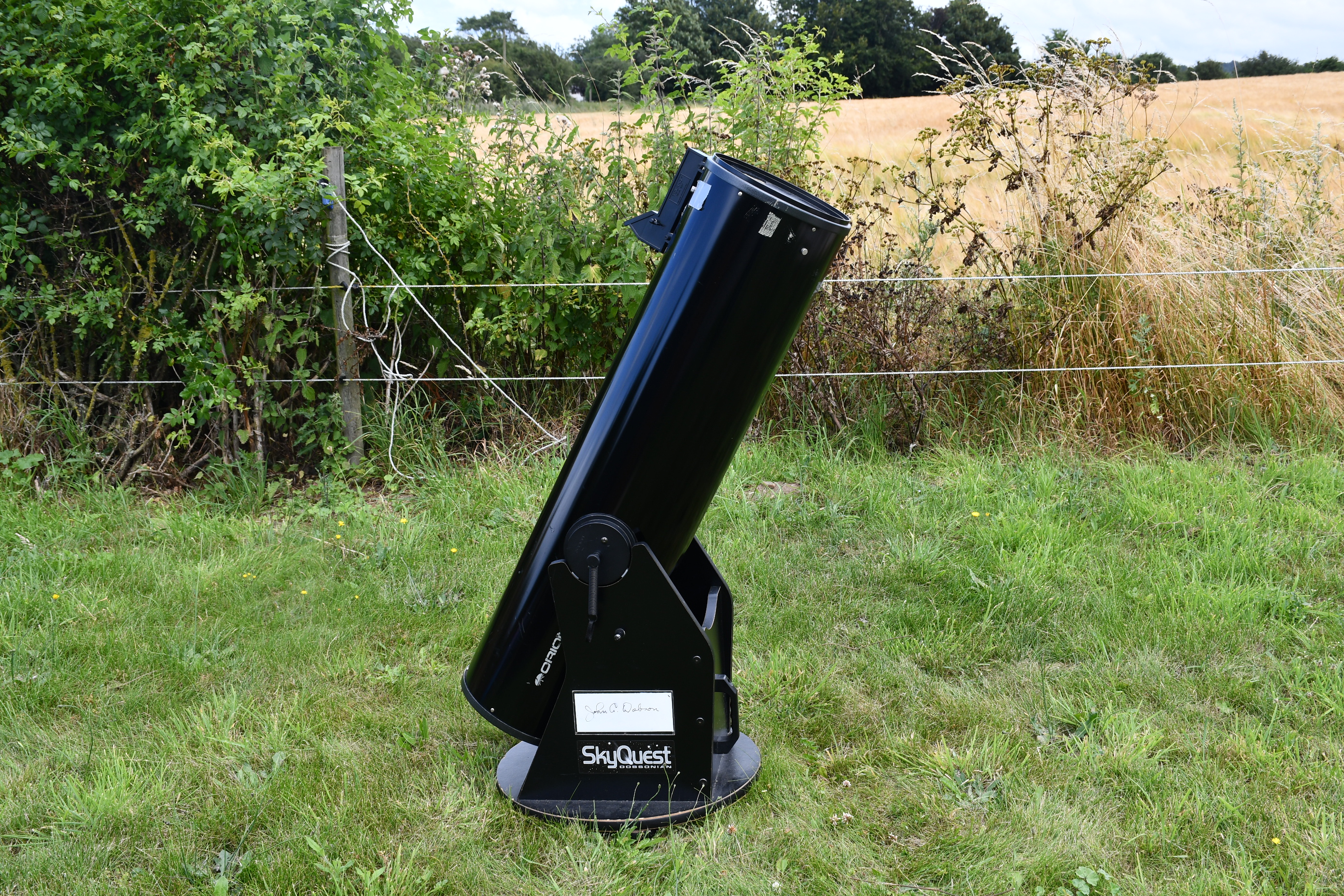 Orion SkyQuest XT10 classic Dobsonian